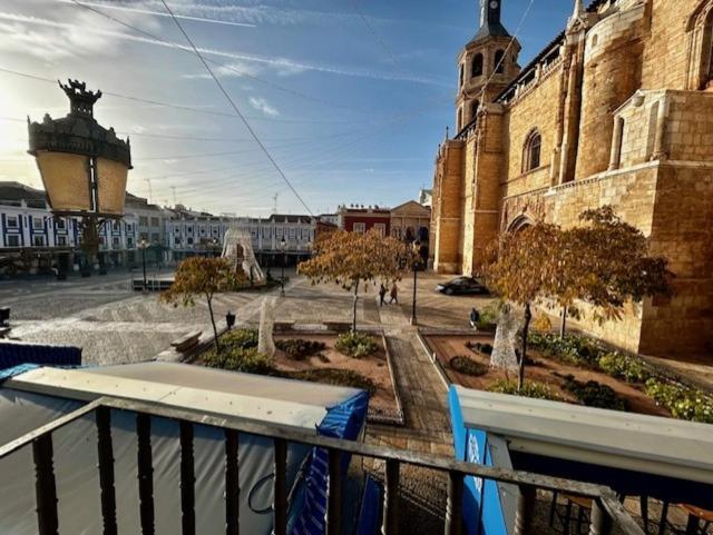 Apartamento Plaza Espana Вальдепеньяс Экстерьер фото